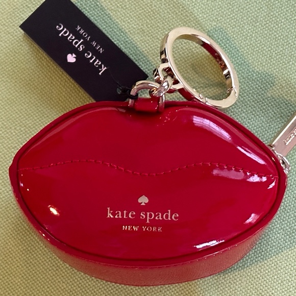 KATE SPADE MWAH LIPS COIN PURSE:NWT 3D LIPS - Picture 2 of 13